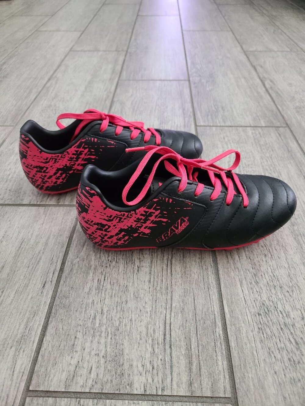 Brava Soccer Cleats Black Pink Girls Size 2D